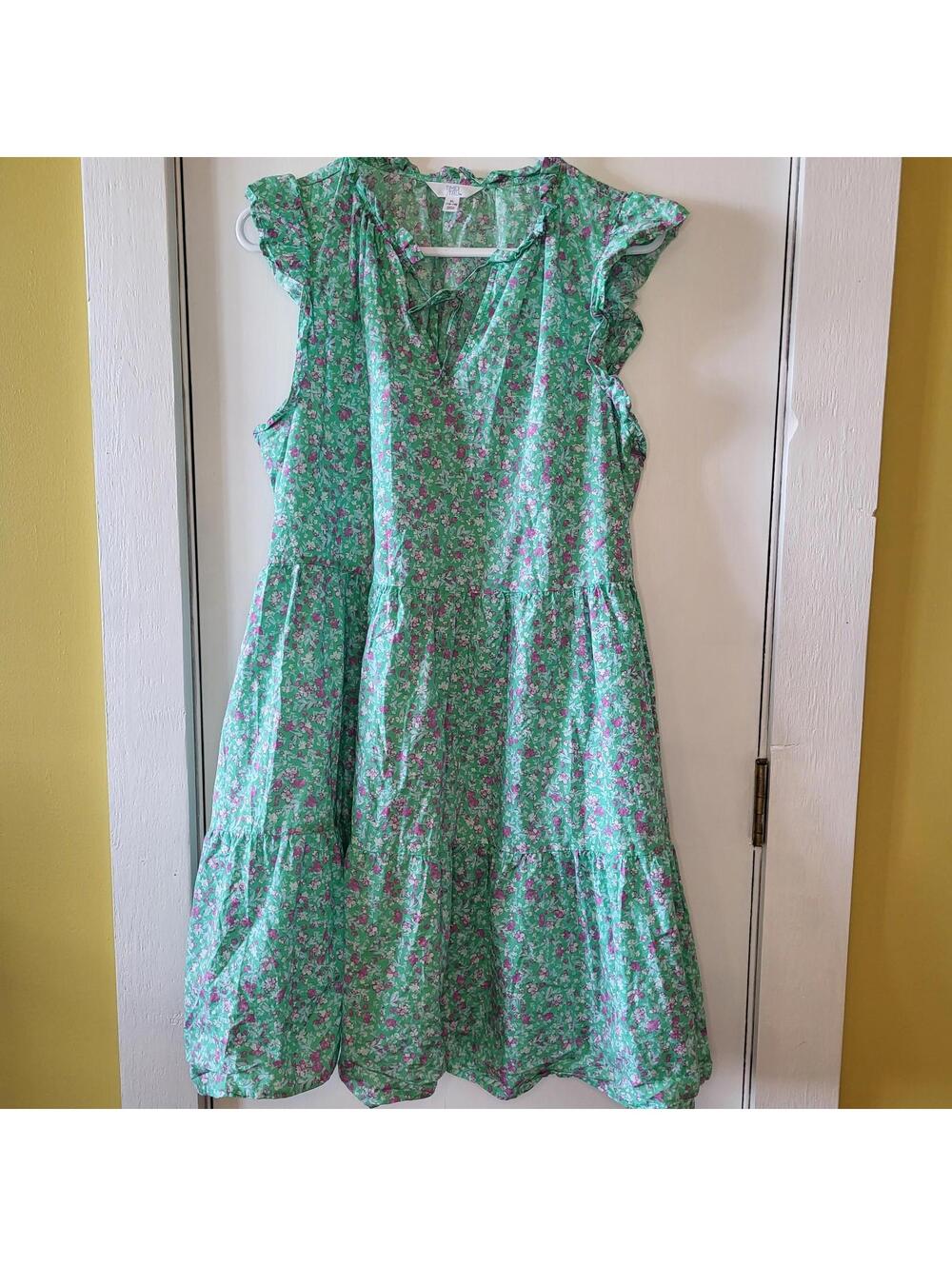 Time and Tru green floral tiered sundress V-neckline and flutter cap sleeves XL